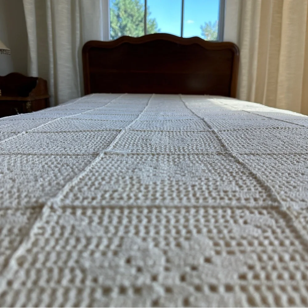 Vintage Crochet Bedspread Crocheted Cover Fringe Off White Twin Size